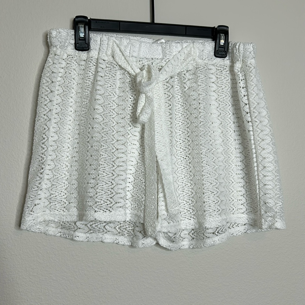 NWOT - bathing suit cover up shorts. white 100% Polyester
